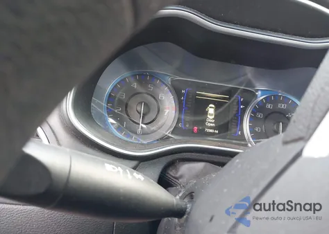 2016 Chrysler 200 Lx из США, поврежденный, VIN 1C3CCCFB0GN130859